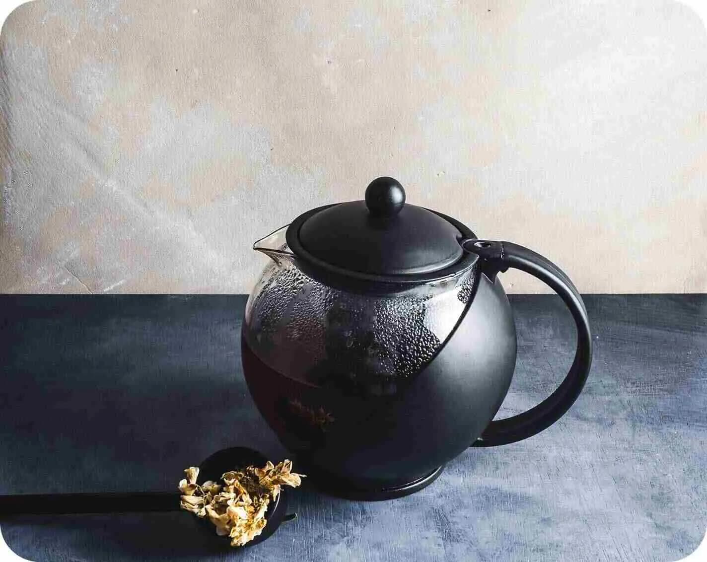 Elegant teapot